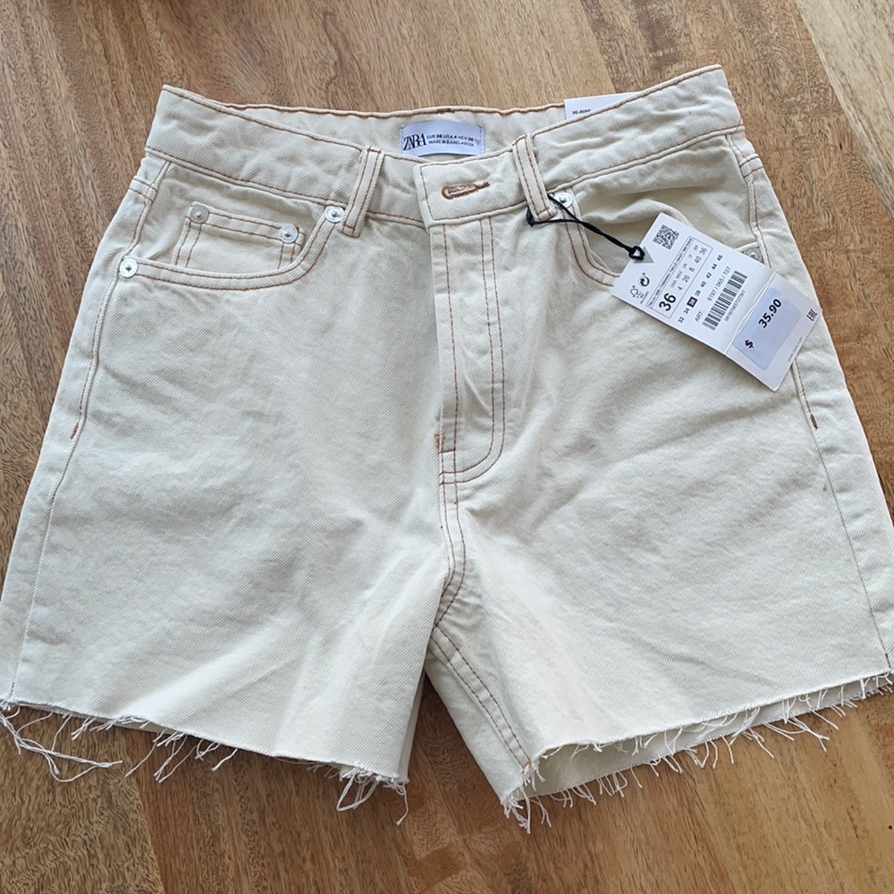 CREAM ZARA RAW HEM HIGH RISE SHORTS